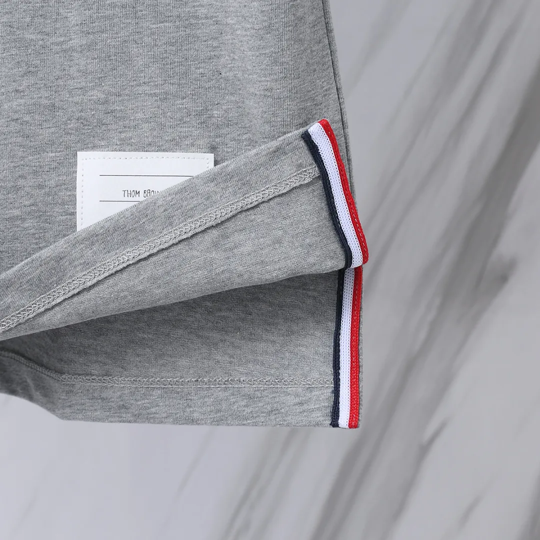 ：T 012（TB T ） THOM BROWNE TB T 230 Quality + Authentic + Same Style Size：0/1/2/3/4 ：White/Navy Blue/Gray/Black